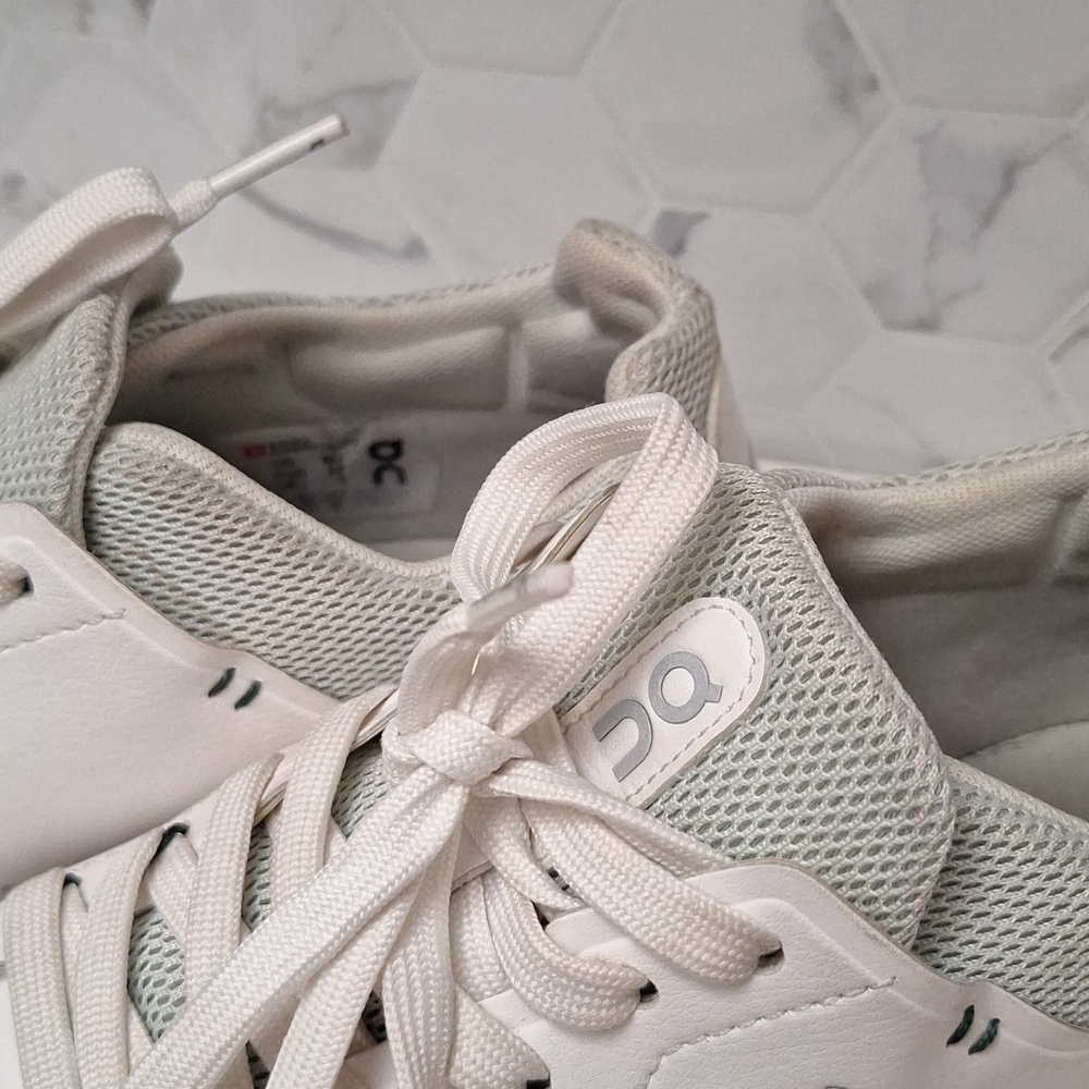 On Running The Roger Advantage White Leather Trainer Running Shoes Womens Size 7 - Picture 14 of 15